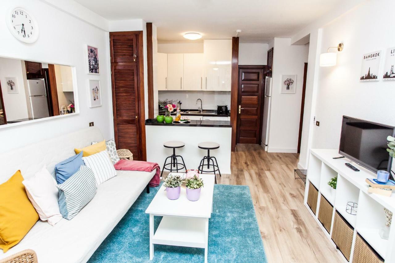 Spectacular Renovated Apartment, 5 Min To Camison Beach, With Aircon Arona  Eksteriør bilde