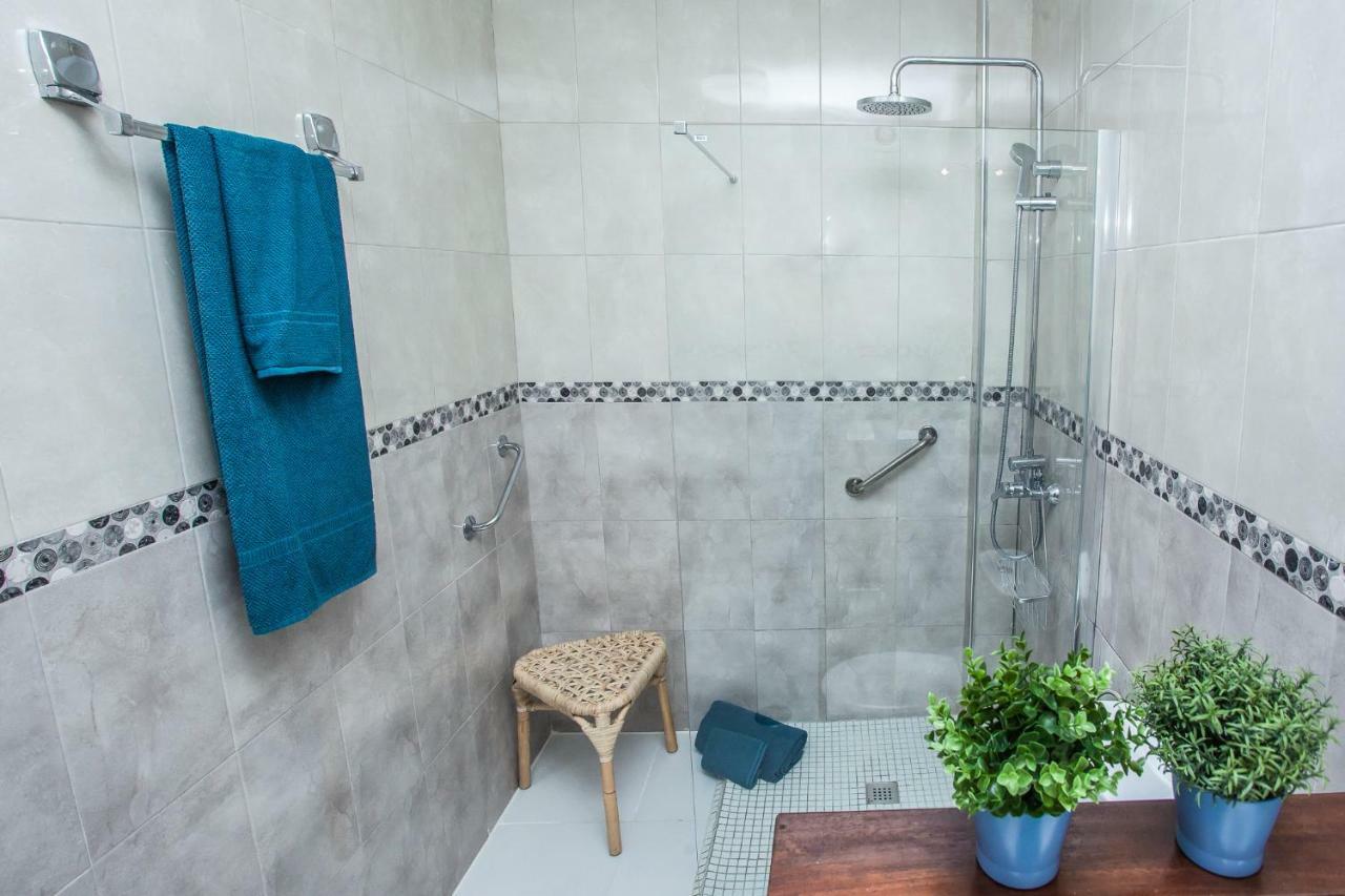 Spectacular Renovated Apartment, 5 Min To Camison Beach, With Aircon Arona  Eksteriør bilde