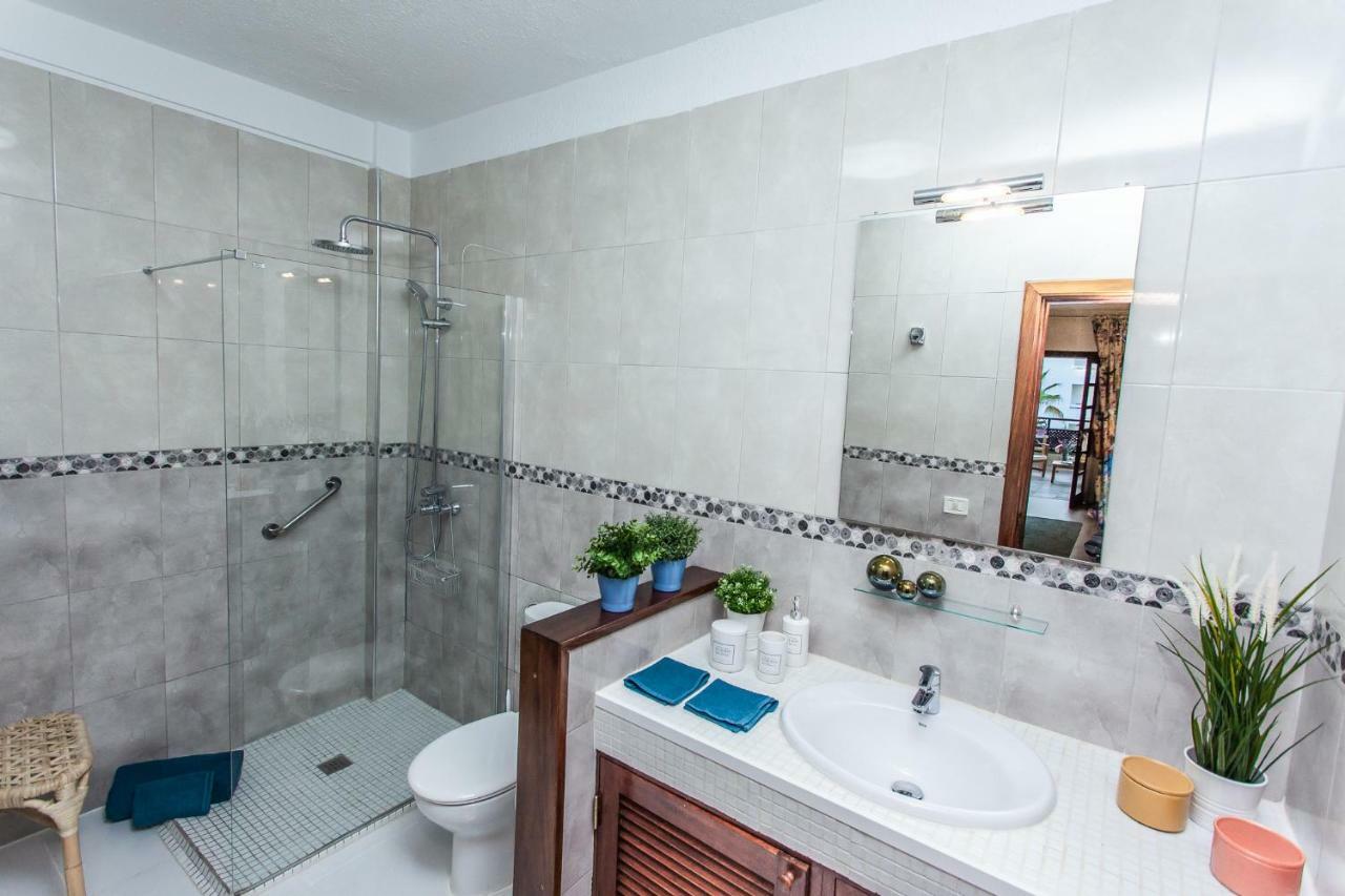 Spectacular Renovated Apartment, 5 Min To Camison Beach, With Aircon Arona  Eksteriør bilde